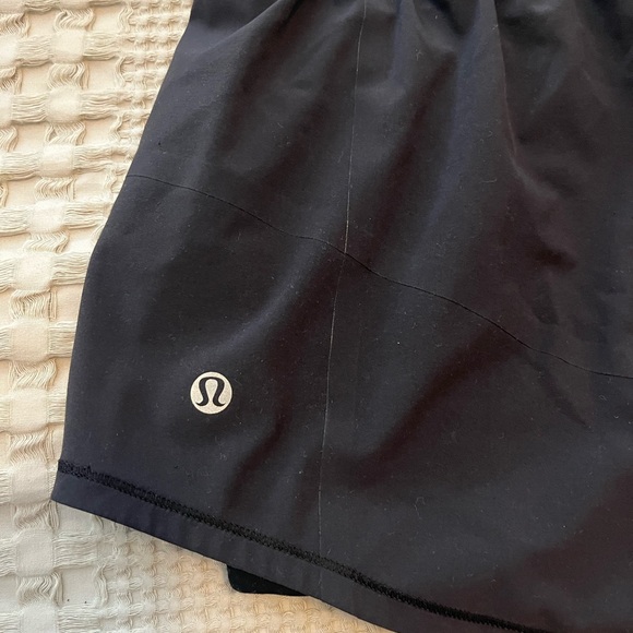 LULULEMON run breeze by skirt size 8 - Picture 6 of 6
